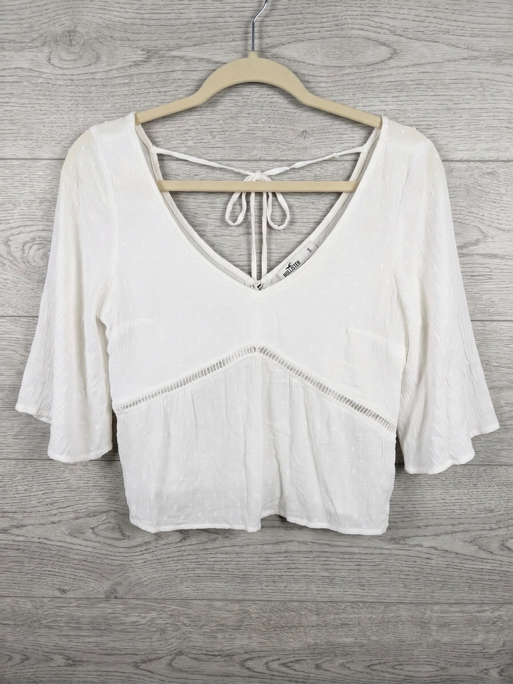 Hollister White V-Neck Tie-Back Textured Blouse